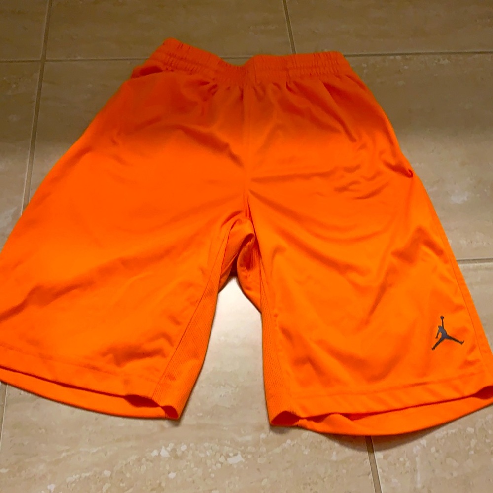 Athletic shorts